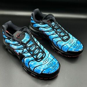 Nike Men's air max plus Blue and Black Athletic Sneakers
